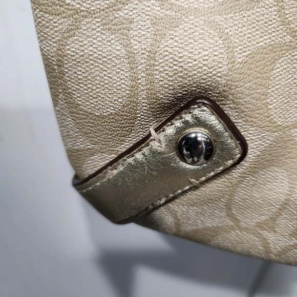 Coach Vintage Shoulder Bag, and wallet Signature, Beige, M1073-F15704 - Picture 11 of 16